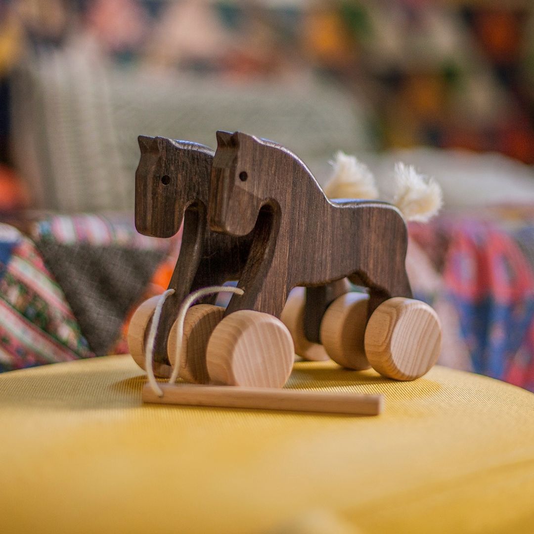Double wooden horses (jumping)