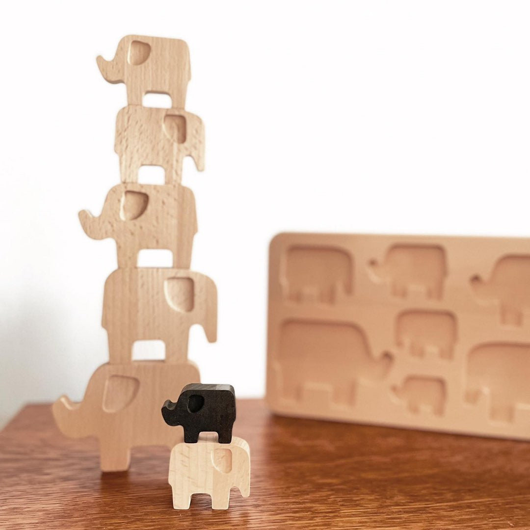Słonie sorter na desce - 8 figurek