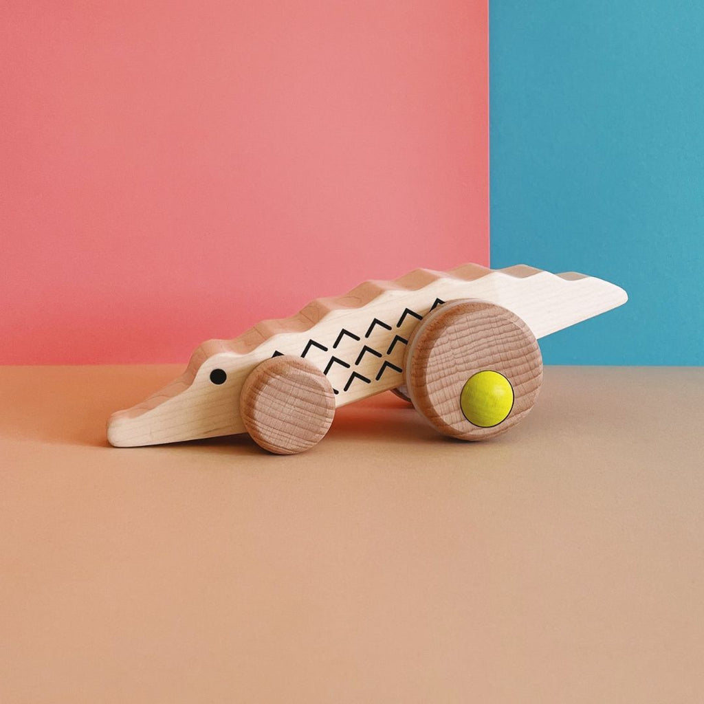 Wooden caiman - vintage series