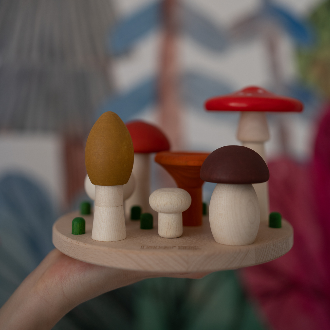 Mushroom sorter on a wooden base (7 mushrooms)
