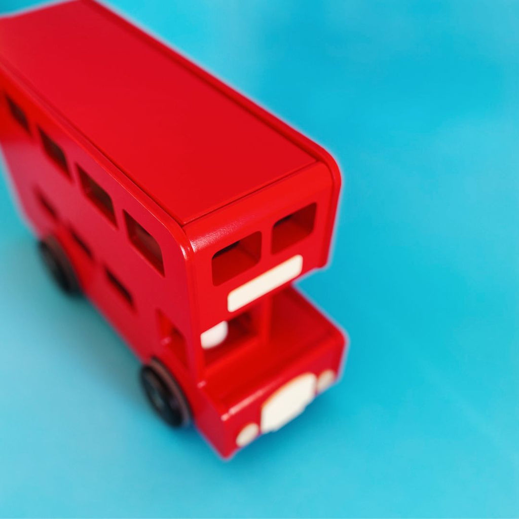 London bus - piętrowe auto z pasażerami