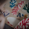 Sorter z figurami w stylu Matisse'a