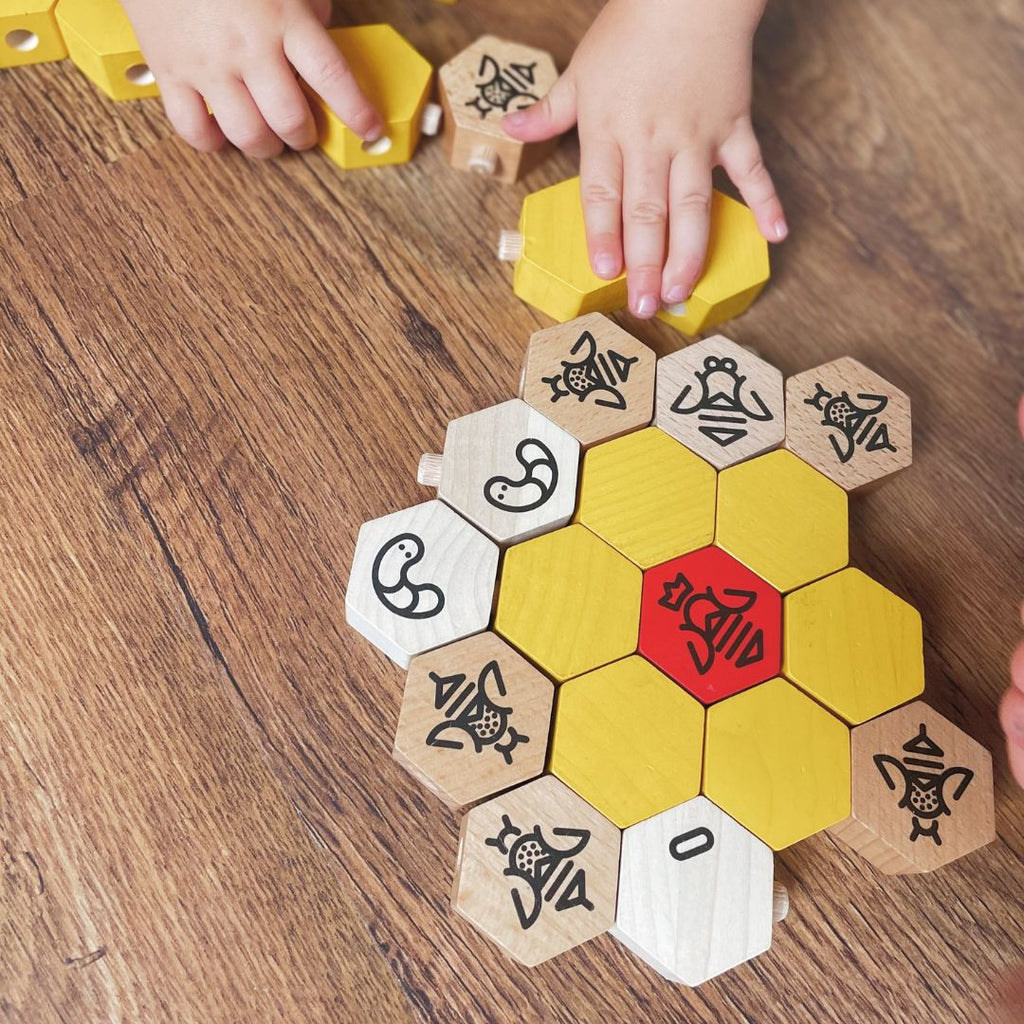Beehive with bees - building blocks