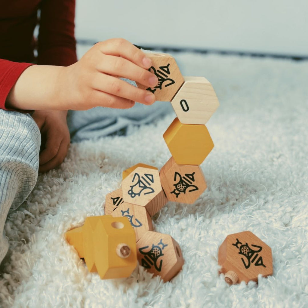 Beehive with bees - building blocks